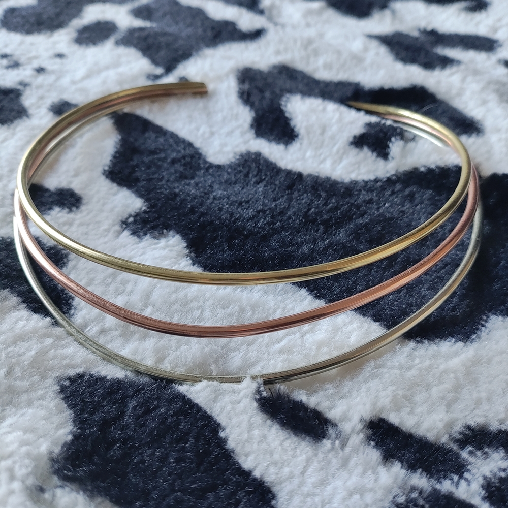 Elegant Gold and Rose Gold Bangle Set